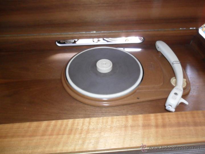 Radios antiguas: RADIO - TOCADISCOS A&Ntilde;OS 50 - 60 DE LA CASA SABA - Foto 7