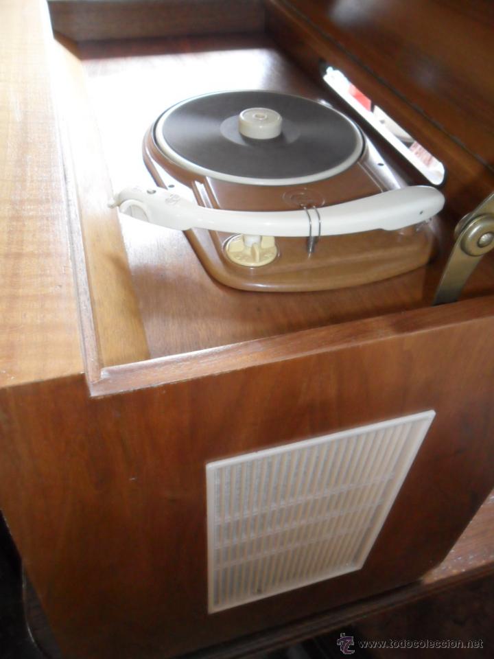 Radios antiguas: RADIO - TOCADISCOS A&Ntilde;OS 50 - 60 DE LA CASA SABA - Foto 9