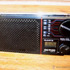 Radios antiguas: RADIO RELOJ CLOCK TRAVELER FM-AM MACLEAN´S VINTAGE. Lote 48271405