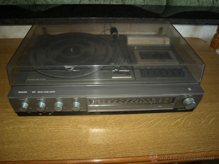 Radios antiguas: radio casete , tocadiscos. - Foto 1
