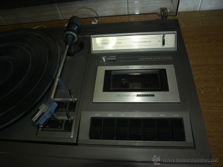 Radios antiguas: radio casete , tocadiscos. - Foto 3