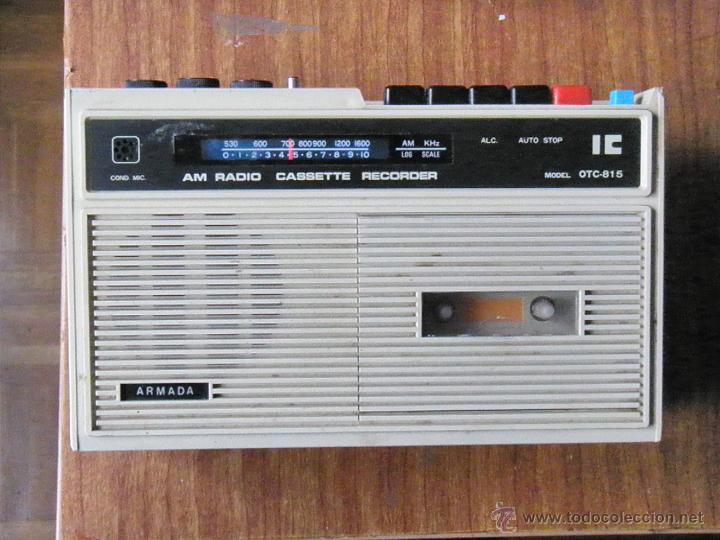 Radios antiguas: RADIO CASSETTE MARCA IC MADE IN JAPAN ESTROPEADA - Foto 3