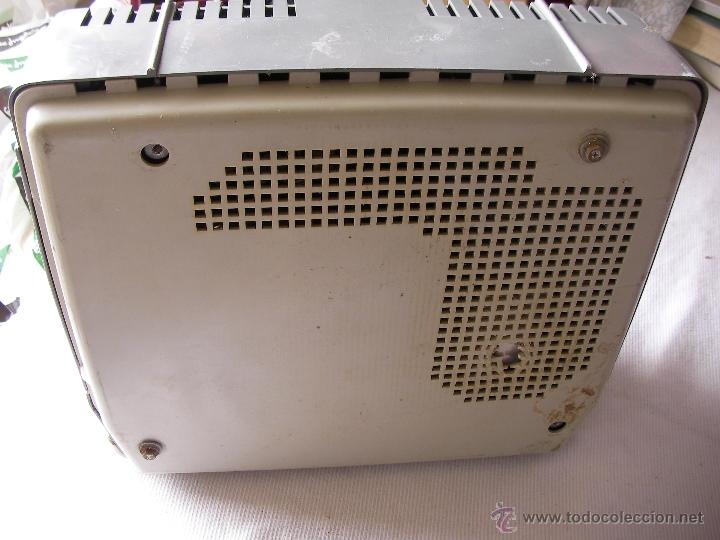 Radios antiguas: ANTIGUO GRAMOFONO PHILIPS - Foto 2