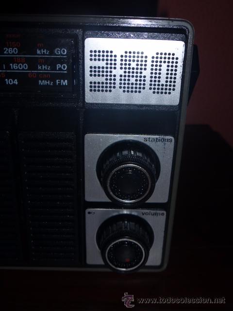 Radios antiguas: RADIO DE LOS A&Ntilde;OS 80, FUNCIONANDO - Foto 2