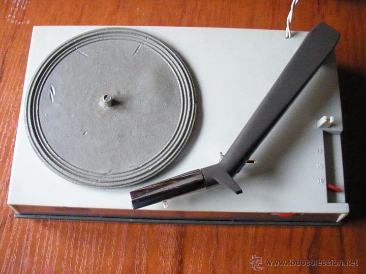 Radios antiguas: TOCADISCOS PHILIPS ALL TRANSISTOR FUNCIONANDO - Foto 2