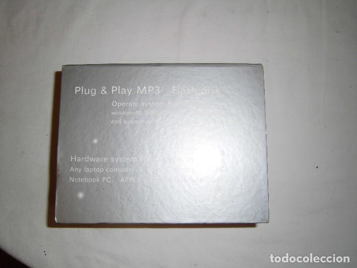 Radios antiguas: mp3 plug & play flash disk de heinenken - Foto 1