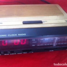 Radios antiguas: RADIO ALARMA PHILIPS ELECTRONIC CLOCK RADIO 090 AÑOS 60-70. Lote 81096596