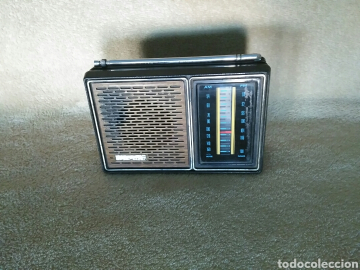Radios antiguas: TRANSISTOR FUNCIONANDO - Foto 1