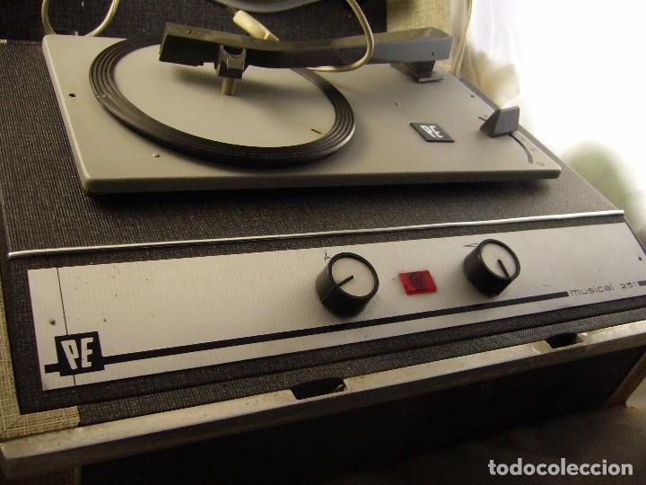 Radios antiguas: Magnetofono Marca PE modelo musical 251 Sin Probar - Foto 10