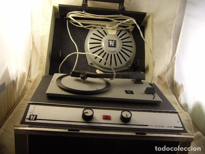 Radios antiguas: Magnetofono Marca PE modelo musical 251 Sin Probar - Foto 11
