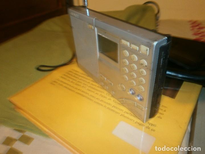 Radios antiguas: RADIO TRANSISTOR SONY ICF-SW 7600GR MULTIBANDAS CON FUNDA ORIGINAL - FUNCIONANDO - Foto 3