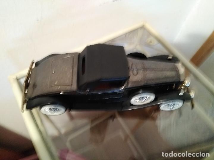 Radios antiguas: Radio transistor en forma de coche Rolls Royce - Foto 5