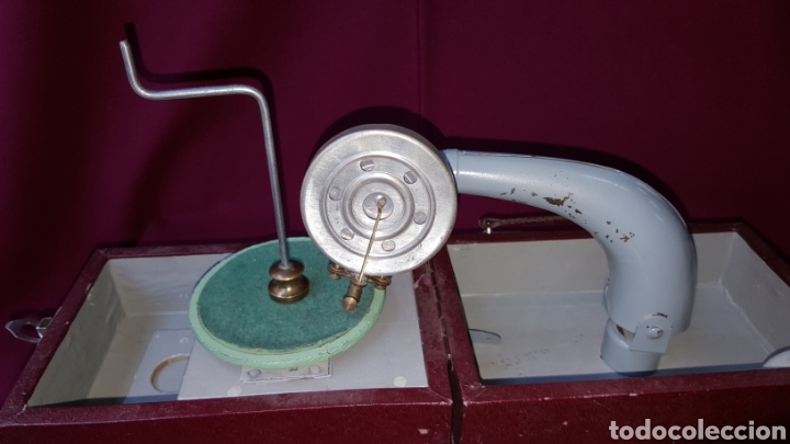 Radios antiguas: TOCADISCOS FUNCIONAMIENTO A MANO - Foto 3