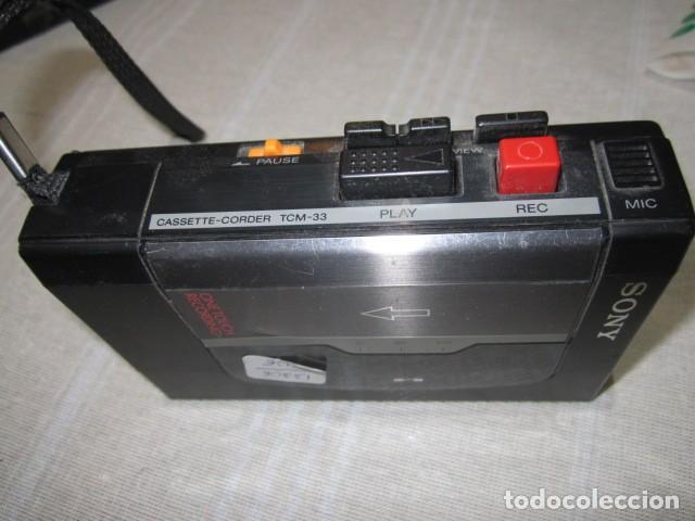 Radios antiguas: Cassette grabadora Sony. 13 x 8 cms. - Foto 2