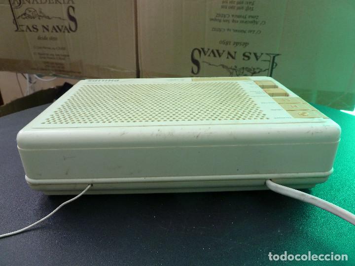Radios antiguas: RADIO RELOJ DESPERTADOR PHILIPS D-3620 - Foto 4
