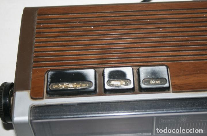 Radios antiguas: RADIO DESPERTADOR VINTAGE SEARS ELECTRONIC SOLID STATE - Foto 3