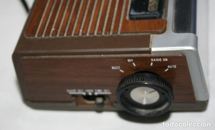 Radios antiguas: RADIO DESPERTADOR VINTAGE SEARS ELECTRONIC SOLID STATE - Foto 4