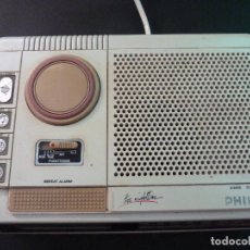 Radios antiguas: RADIO RELOJ DESPERTADOR PHILIPS D-3650