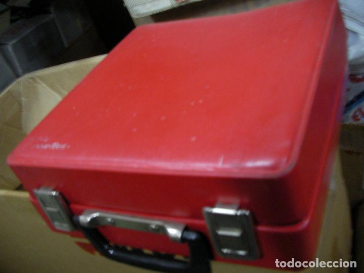 Radios antiguas: ANTIGUO MALETIN PARA CASSETTES - Foto 2