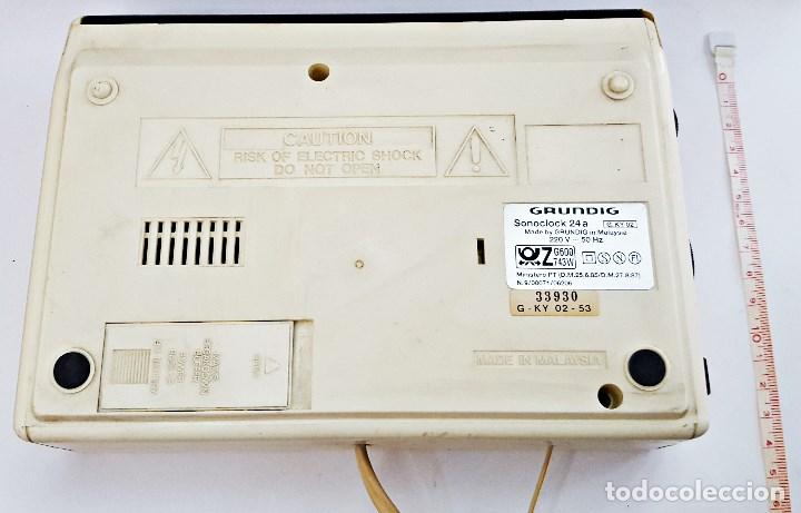 Radios antiguas: Radio reloj GRUNDIG SONOCLOK 24 - Foto 5