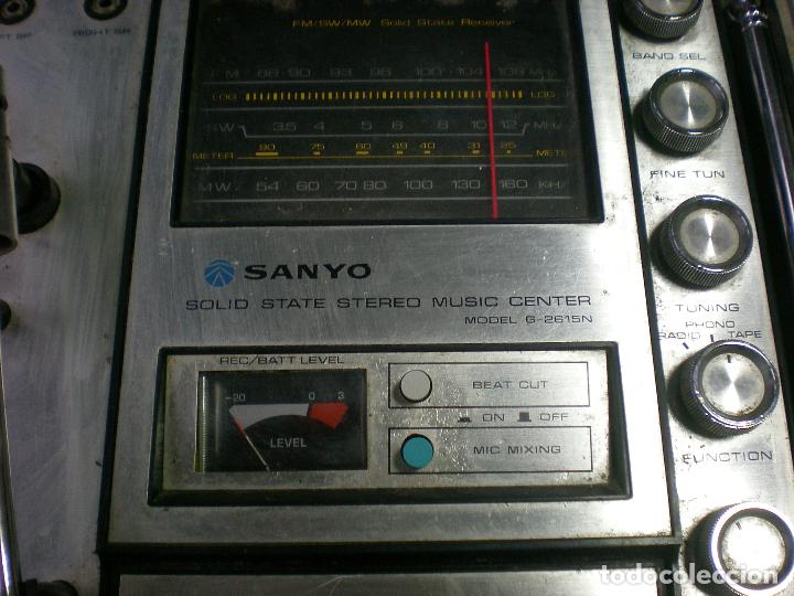 Radios antiguas: RADIO TOCADISCOS Y CASSETE PORTATIL MALETIN - Foto 3