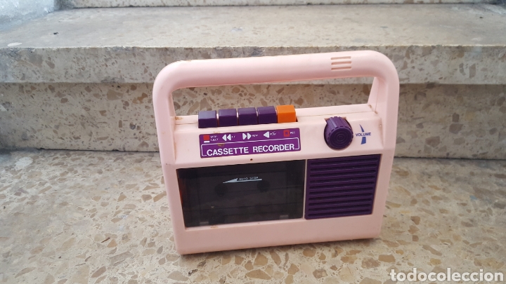 Radios antiguas: Casette grabador infantil - Foto 1