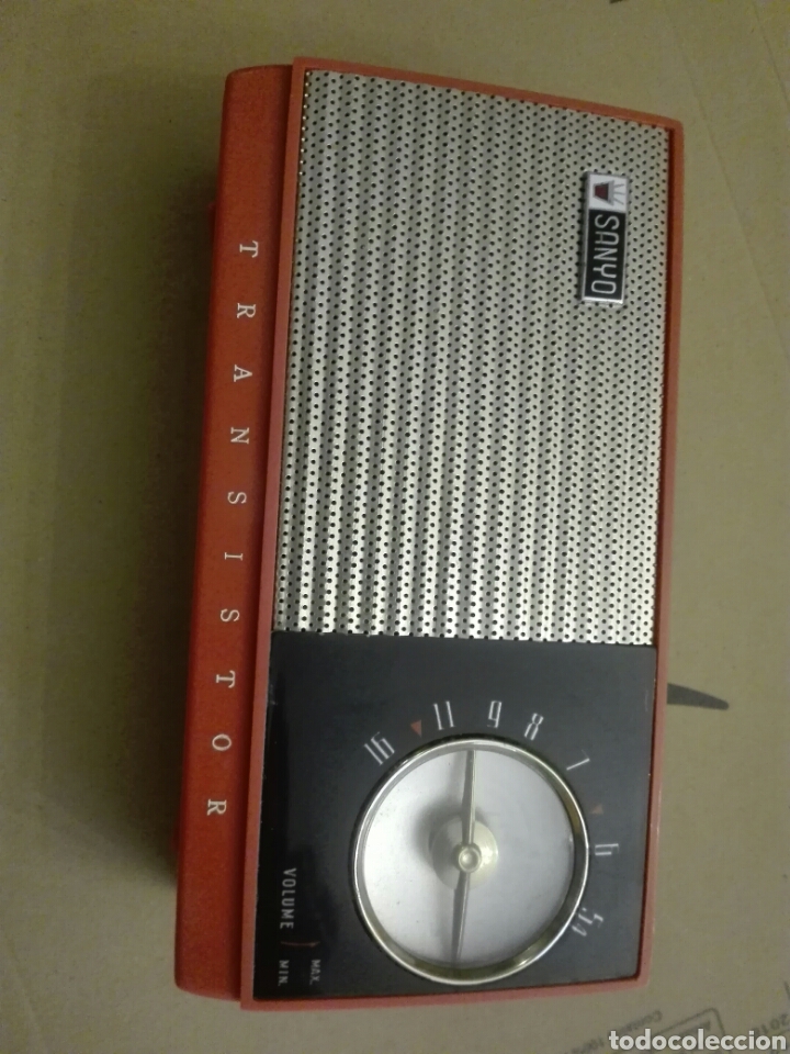 pequeño radio transistor sanyo - Compra venta en todocoleccion