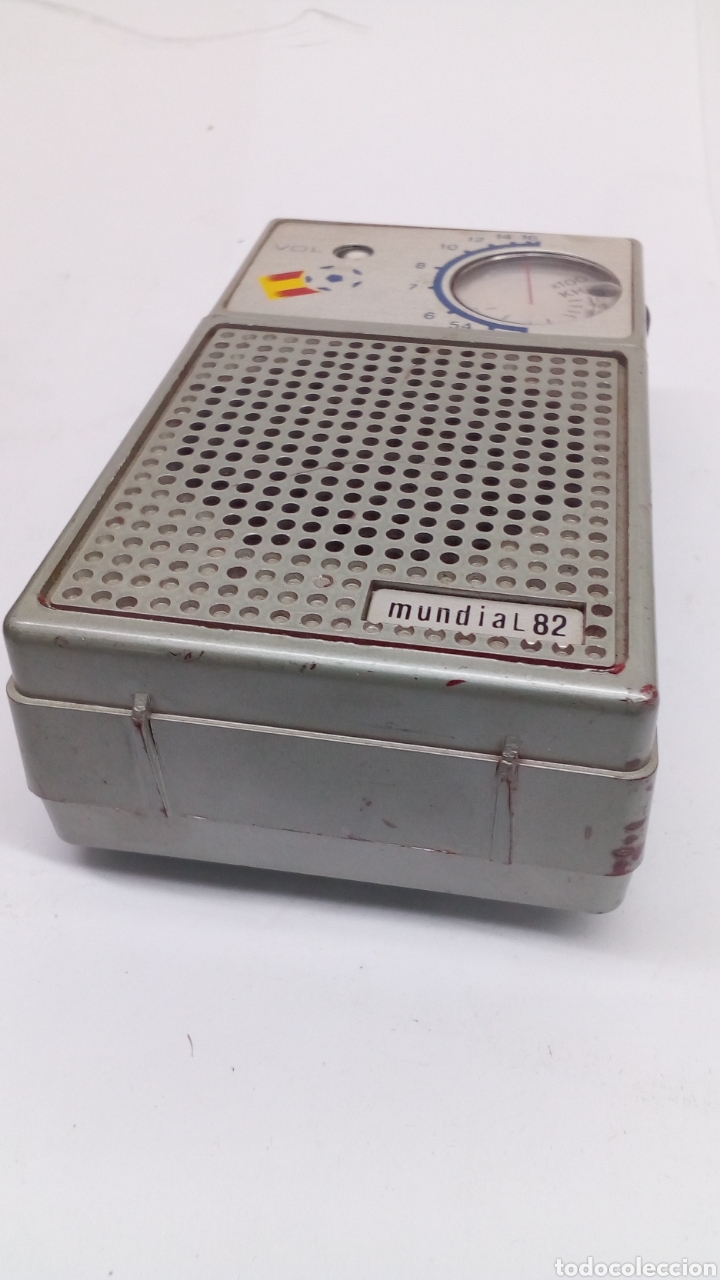 Radios antiguas: Radi&oacute; espa&ntilde;a 82 en funcionamiento - Foto 1