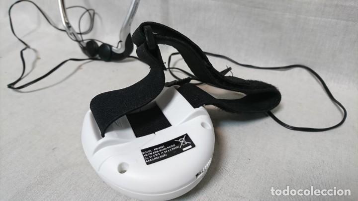 Radios antiguas: RADIO TRANSISTOR POWERADE PARA CORREDORES CON CINTA - Foto 3