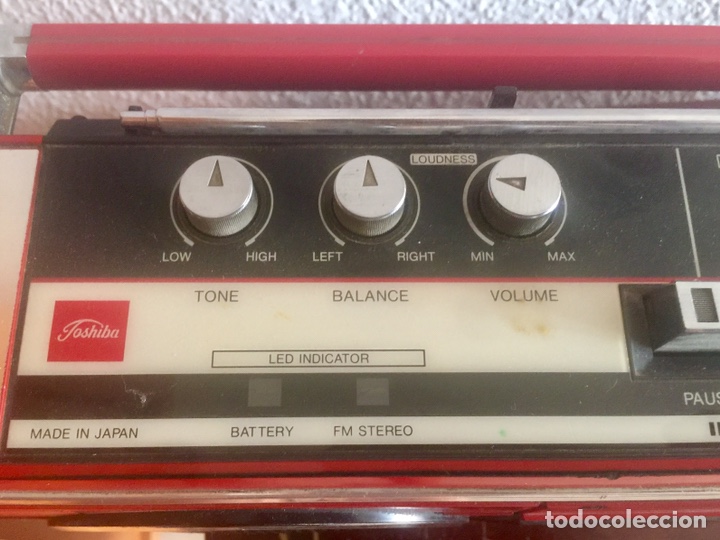 Radios antiguas: Radio Toshiba a&ntilde;os 80 - Foto 4