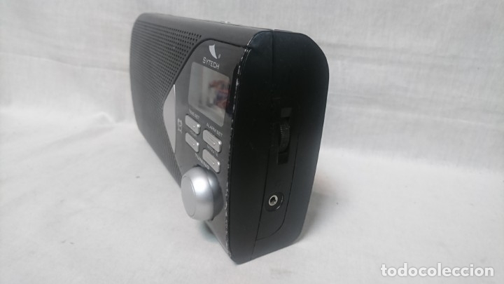 Radios antiguas: RADIO TRANSISTOR CON RELOJ Y ALARMA, SYTECH SY-1647N - Foto 3