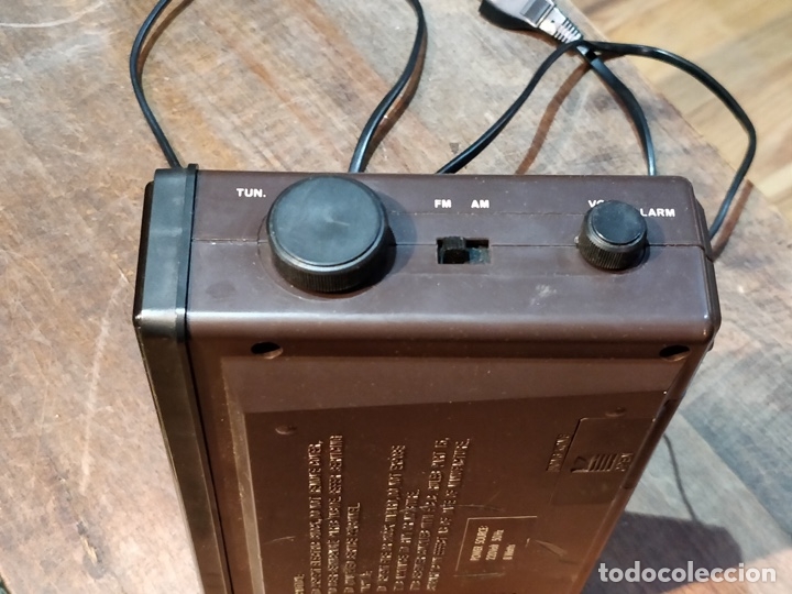 Radios antiguas: EAGLE AM/FM electronic clock radio con caja original - Funcionando - Foto 3