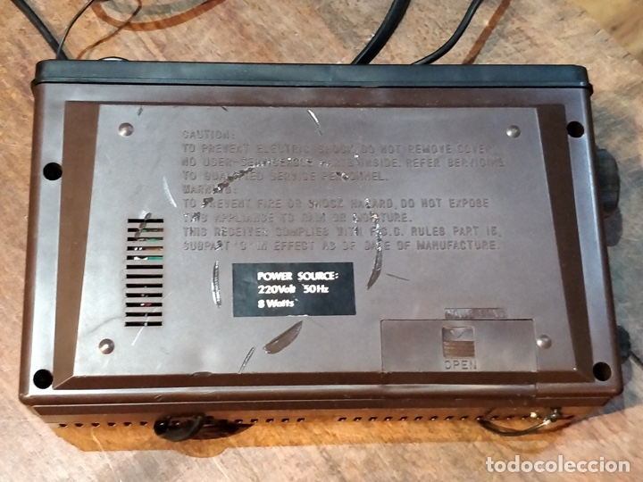 Radios antiguas: EAGLE AM/FM electronic clock radio con caja original - Funcionando - Foto 4