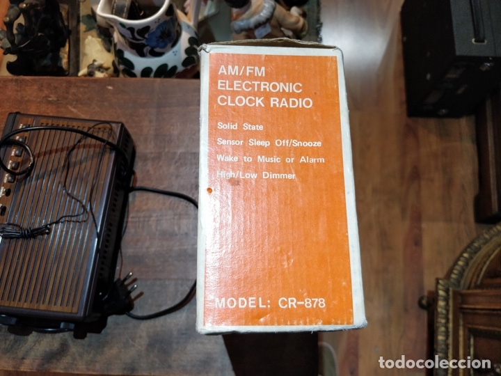 Radios antiguas: EAGLE AM/FM electronic clock radio con caja original - Funcionando - Foto 8
