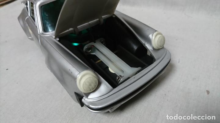 Radios antiguas: RADIO TRANSISTOR PORSCHE FUNCIONANDO - Foto 4