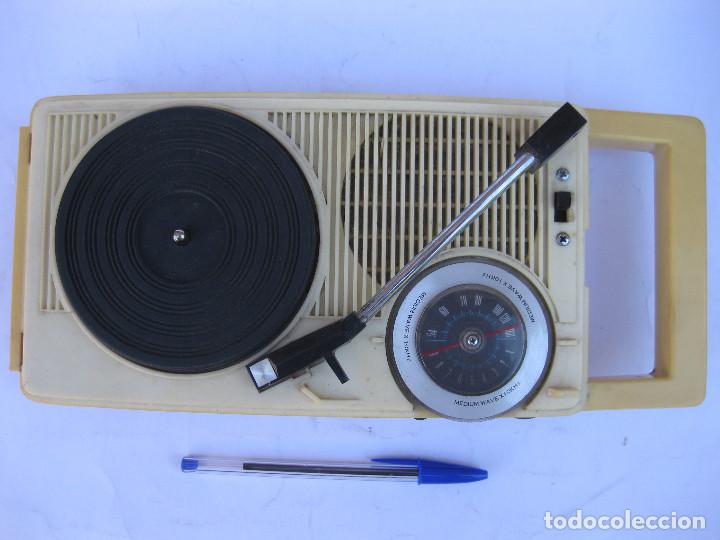 Radios antiguas: PICK-UP - TOCADISCOS + RADIO - VINTAGE - Comprobado funcionamiento - Foto 12