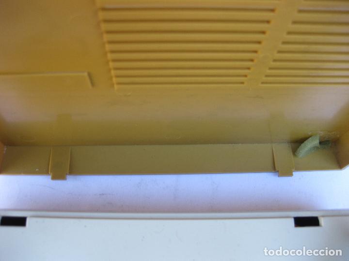 Radios antiguas: TOCADISCOS + RADIO - PICK UP - VINTAGE - PHILIPS - Foto 12