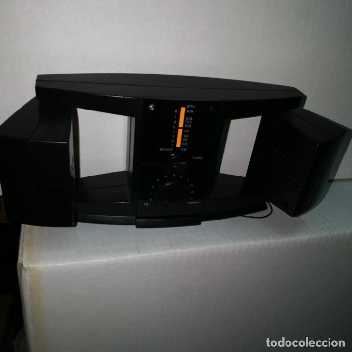 Radios antiguas: MINI RADIO FORMA EQUIPO DE M&Uacute;SICA FUNCIONANDO - Foto 2