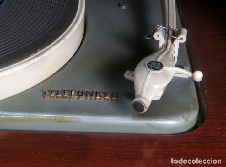 mueble radio tocadiscos telefunken años 50 no f - Compra venta en  todocoleccion