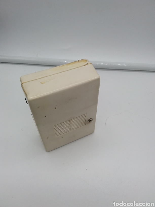 Radios antiguas: Grundig Micro boy 300 - En uso - Foto 3