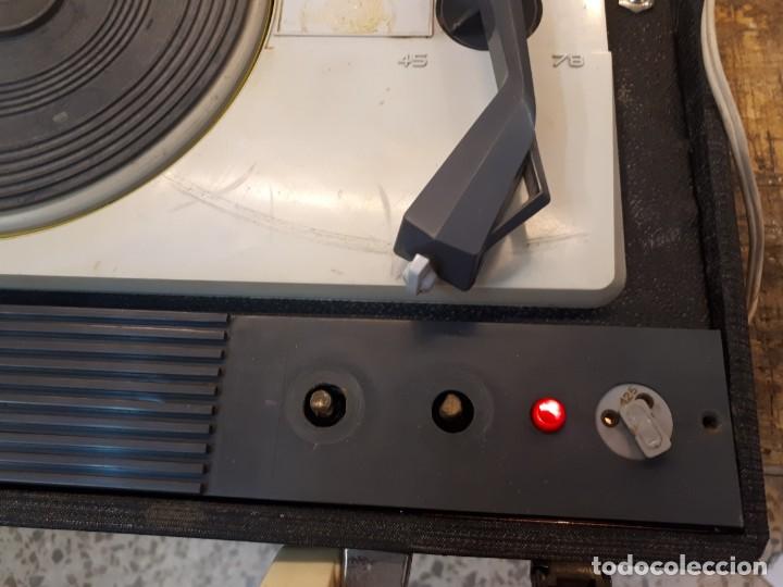 Radios antiguas: Tocadiscos Koniger Junior - Foto 12