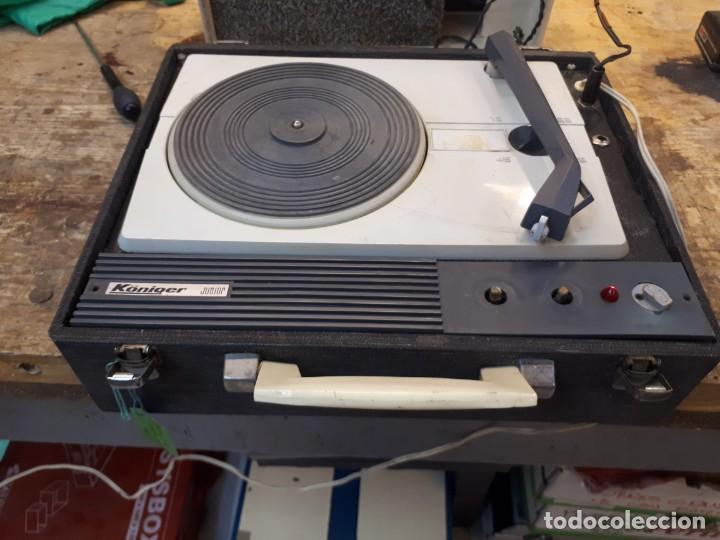 Radios antiguas: Tocadiscos Koniger Junior - Foto 16