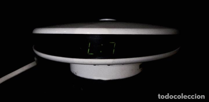 Radios antiguas: Radio despertado Grundig Sonoclock 100 - Foto 12