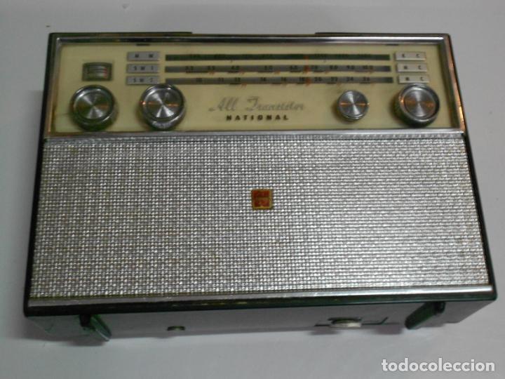 Radios antiguas: ANTIGUA RADIO TRANSISTOR NATIONAL - Foto 1