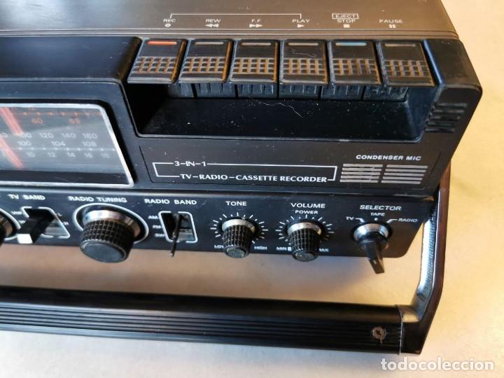 Radios antiguas: RADIO CASSETE TV LIBERTY FUNCIONANDO - Foto 2