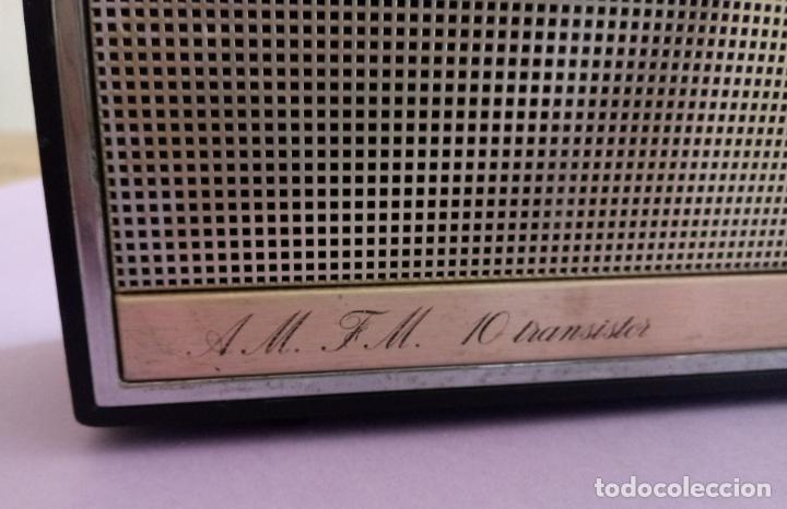 Radios antiguas: AM FM 10 TRANSISTOR PHILIPS - FUNCIONA - Foto 3