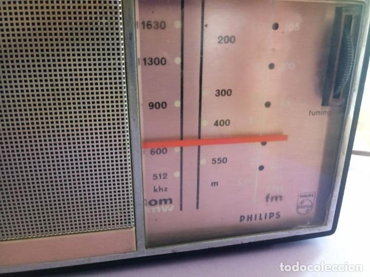 Radios antiguas: AM FM 10 TRANSISTOR PHILIPS - FUNCIONA - Foto 4
