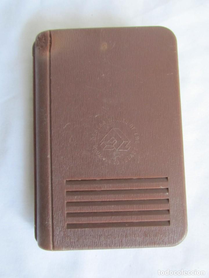 Radios antiguas: Radio linterna Bolton Pocketmate, Solid State, funcionando - Foto 3