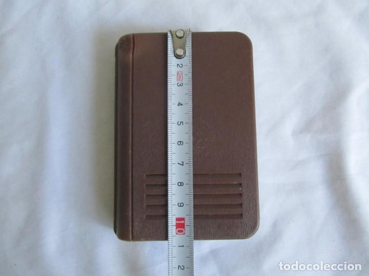 Radios antiguas: Radio linterna Bolton Pocketmate, Solid State, funcionando - Foto 10