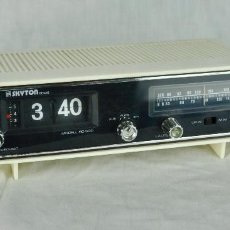 Radios antiguas: RADIO DESPERTADOR SKYTON RD500